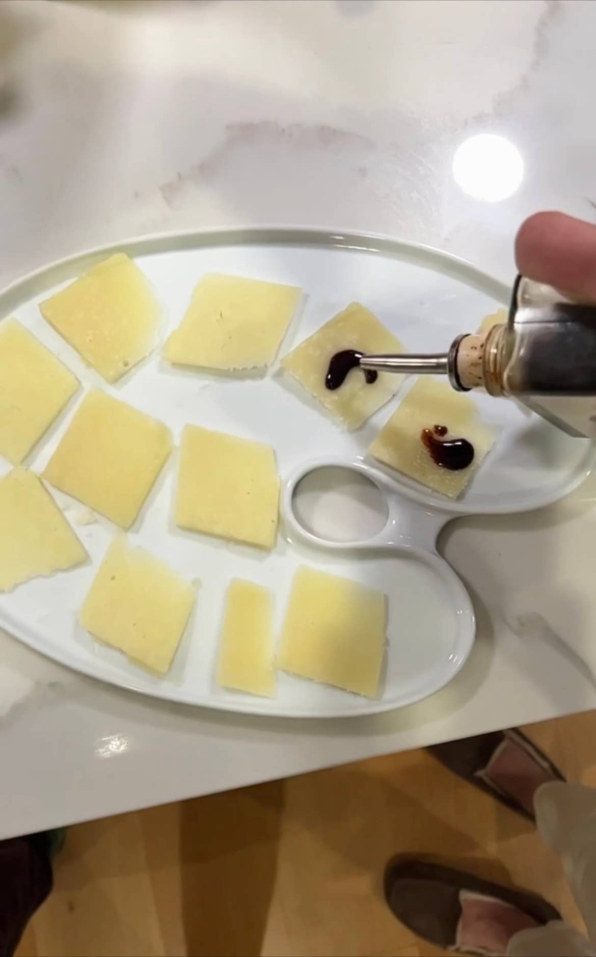 Della Terra Oils - Wholesale Olive Oil - Organic Extra Virgin Olive Oil & Aged Balsamic Vinegar Set2