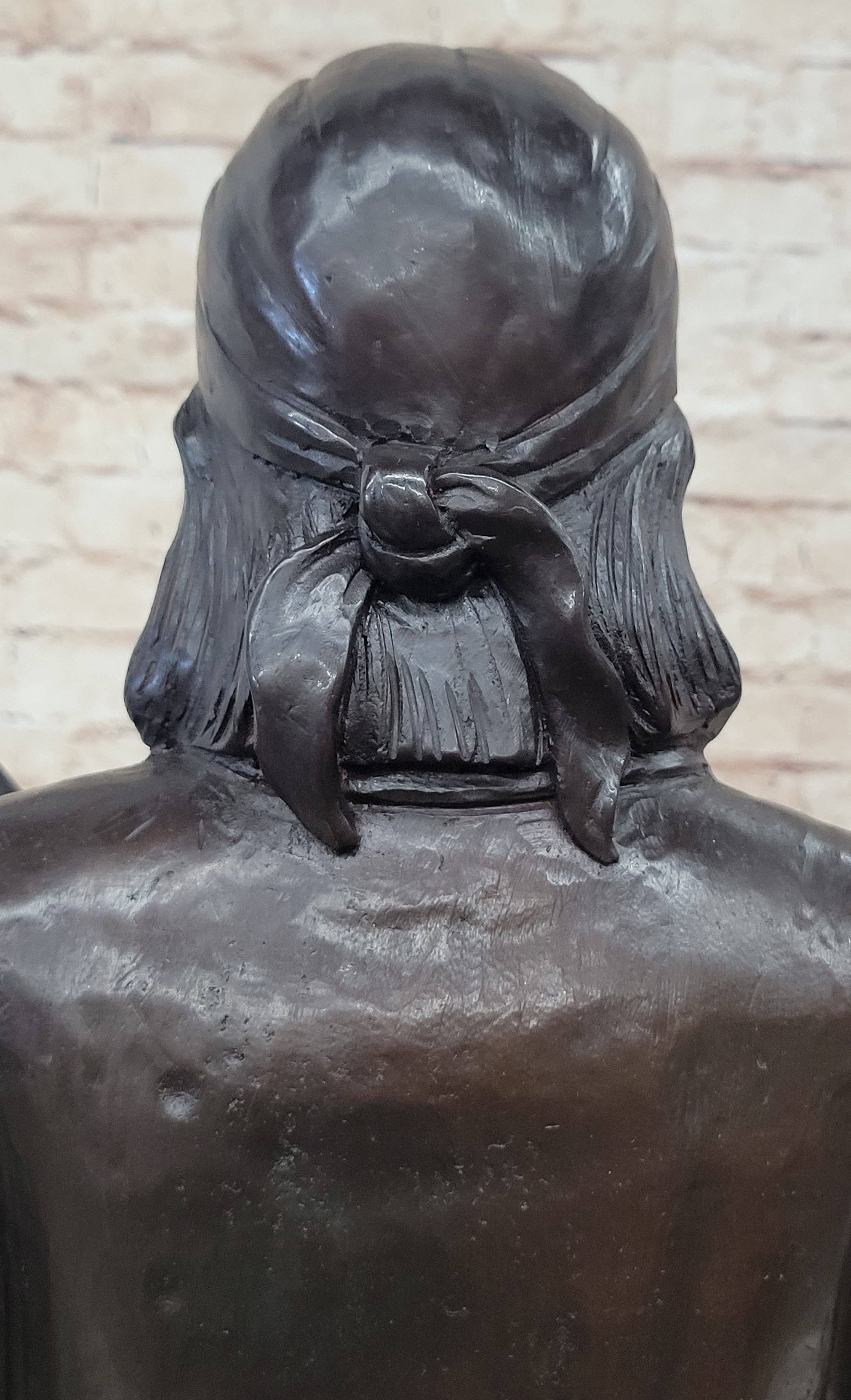 Bronzhaus - Vendita all'ingrosso Scultura - Statuetta in bronzo di Geronimo con fucile realizzata a mano da C.M Russell7