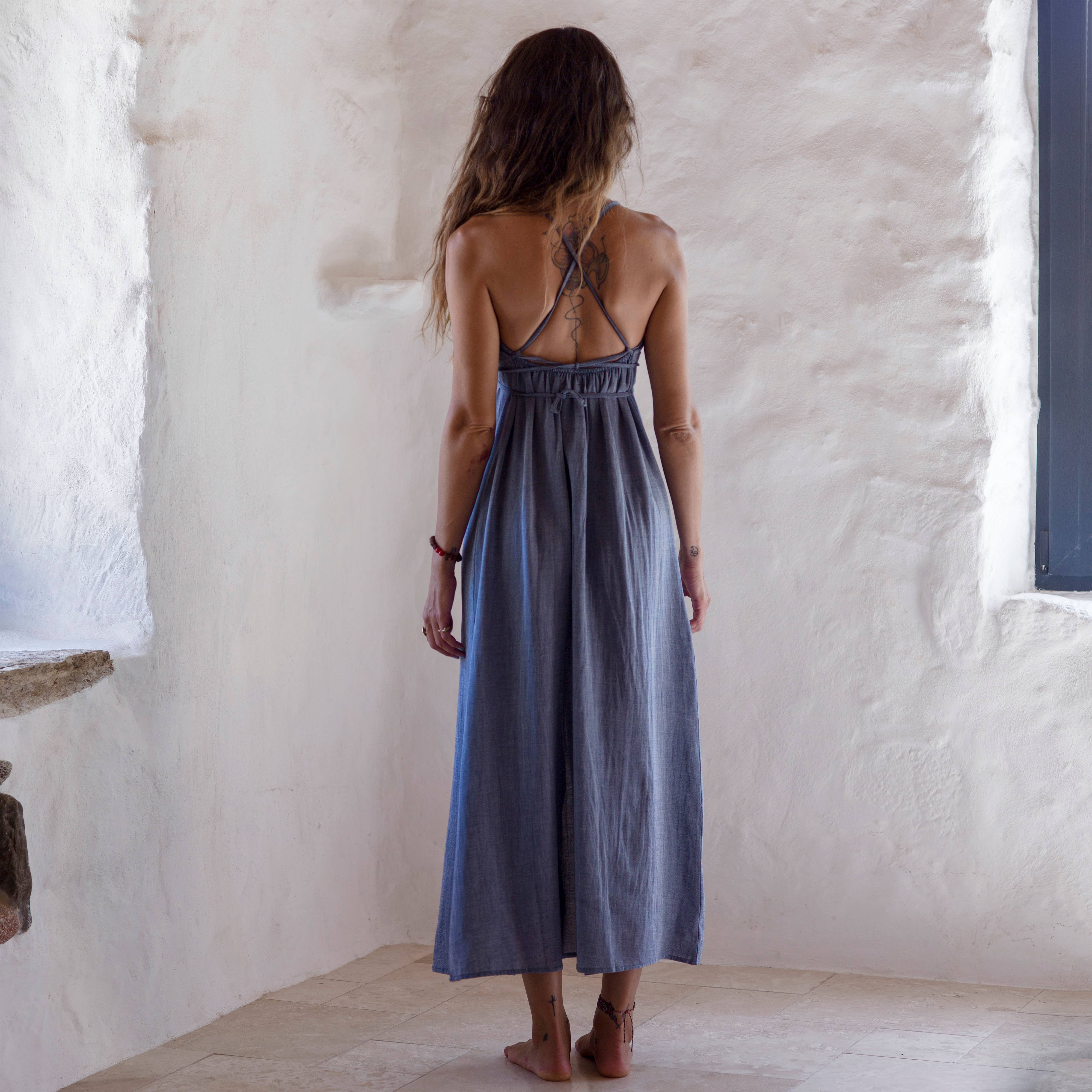 loom.ist – Großhandel Kleid – Damen – Sile Maxi-Kleid mit Schnürung25