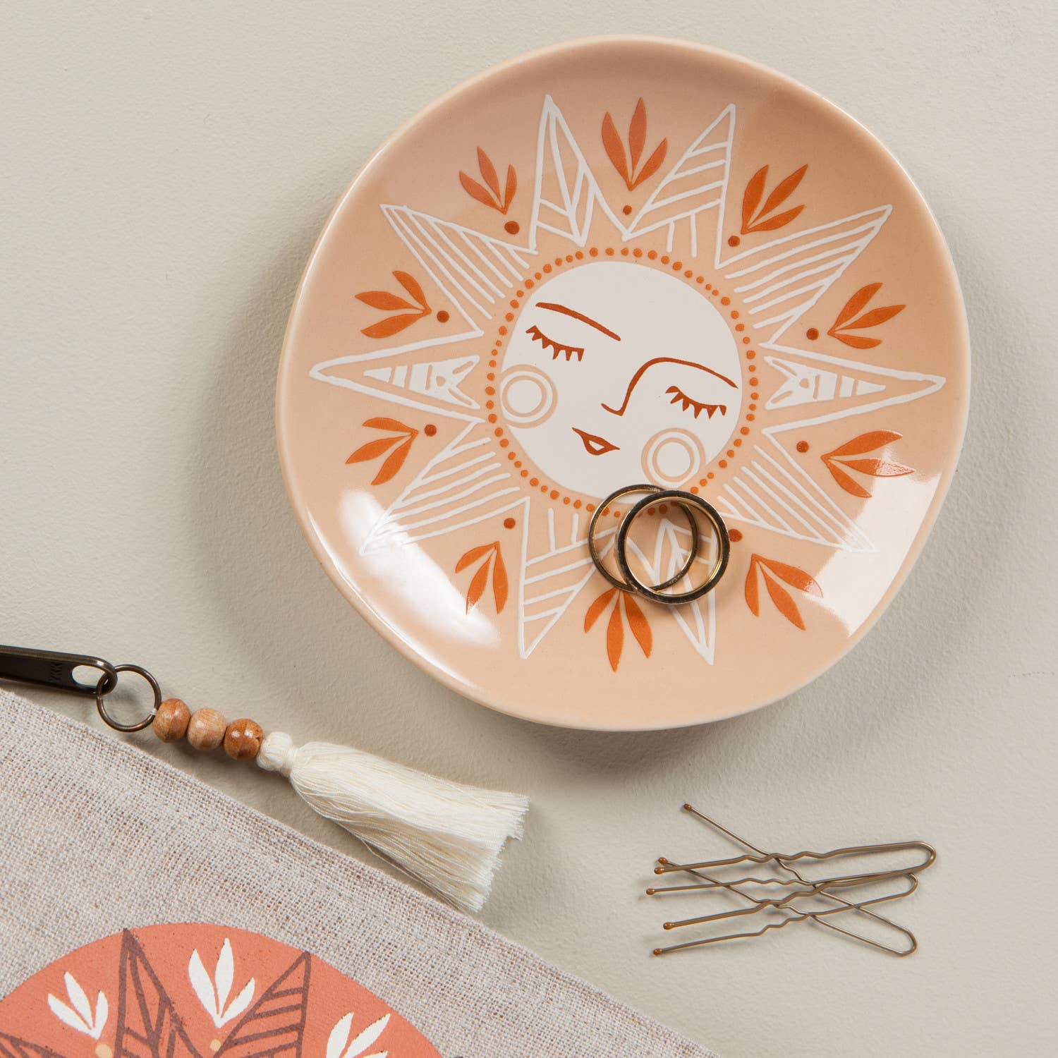 Danica Studio - Wholesale Decorative Tray - Danica Studio Soleil Sun Shaped Ceramic Trinket Tray3