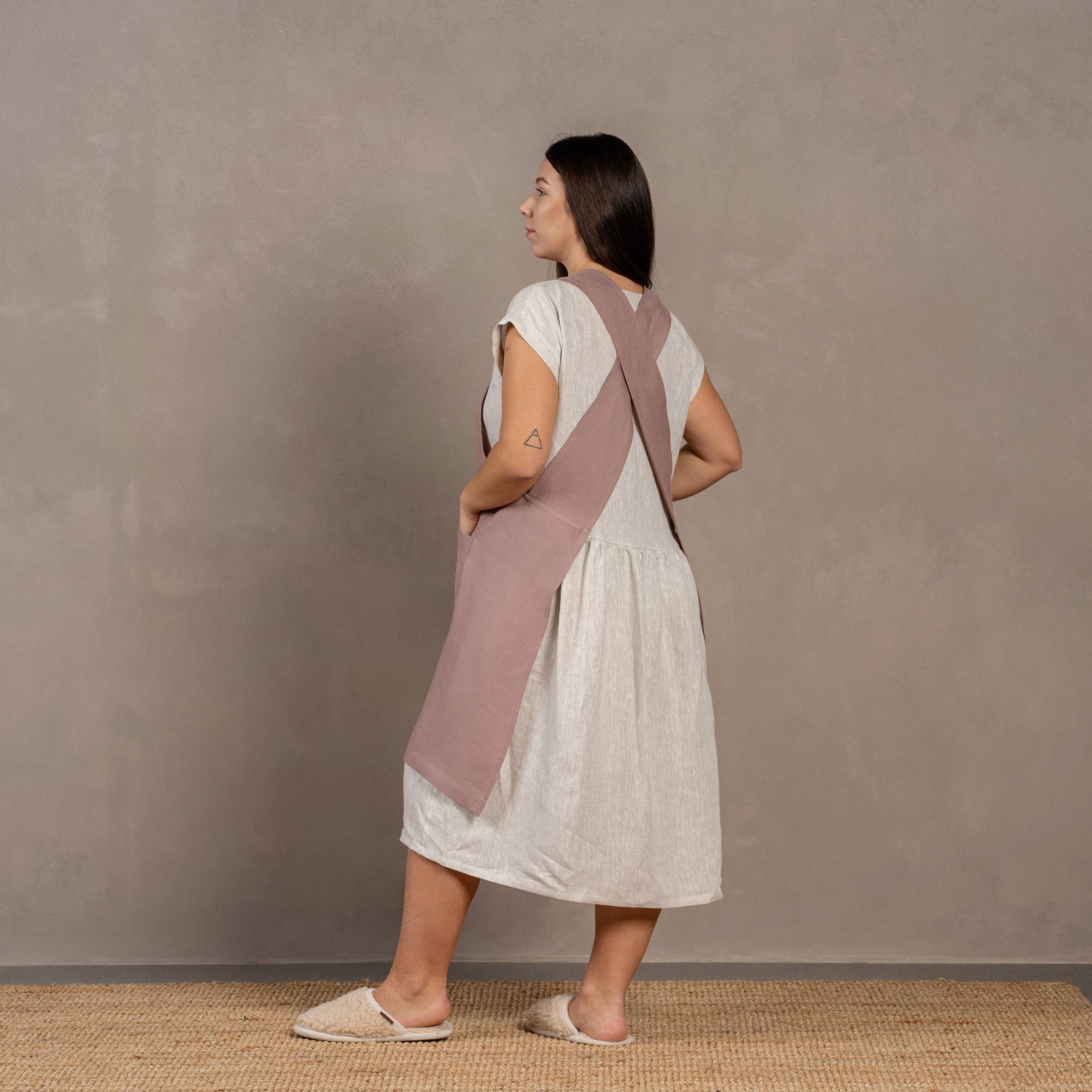 menique - Wholesale Apron - Linen Cross-Back Apron21