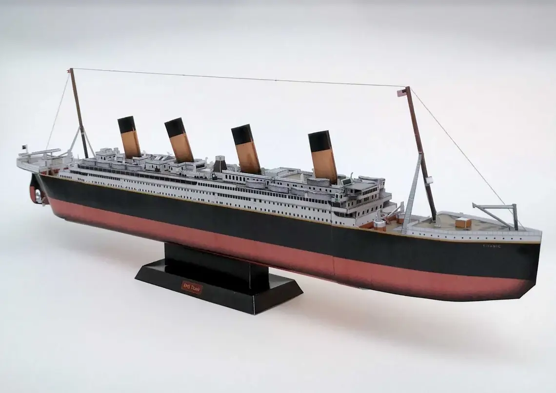 KikoIlustrador - Wholesale DIY Craft Kit - RMS TITANIC paper cutout - Model - Booklet2