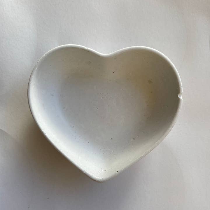 Concreates - Wholesale Jewellery dish - Concrete Heart Trinket Dish | Jewellery Dish3