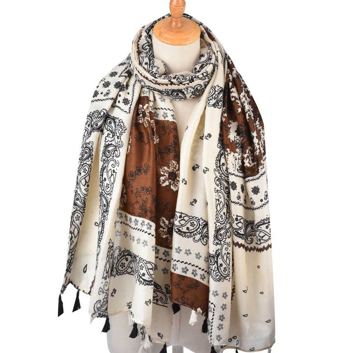 Funkyrel® Atzbranding Limited - Wholesale Scarf - Women's - Scarvii - Paisley Pattern Fringed Scarf4