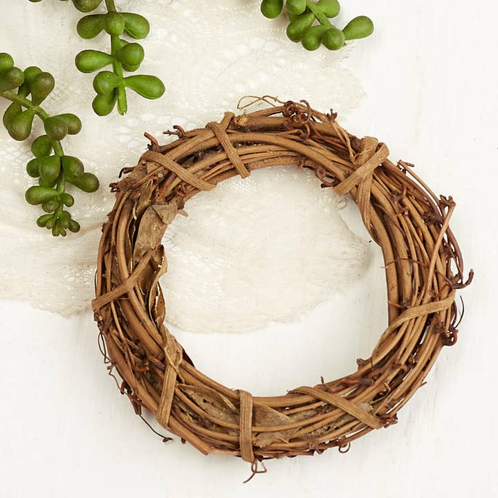 Factory Direct Craft - Wholesale Wreath - 4-Inch Natural Grapevine Wreath - Rustic Vine Twig Decor