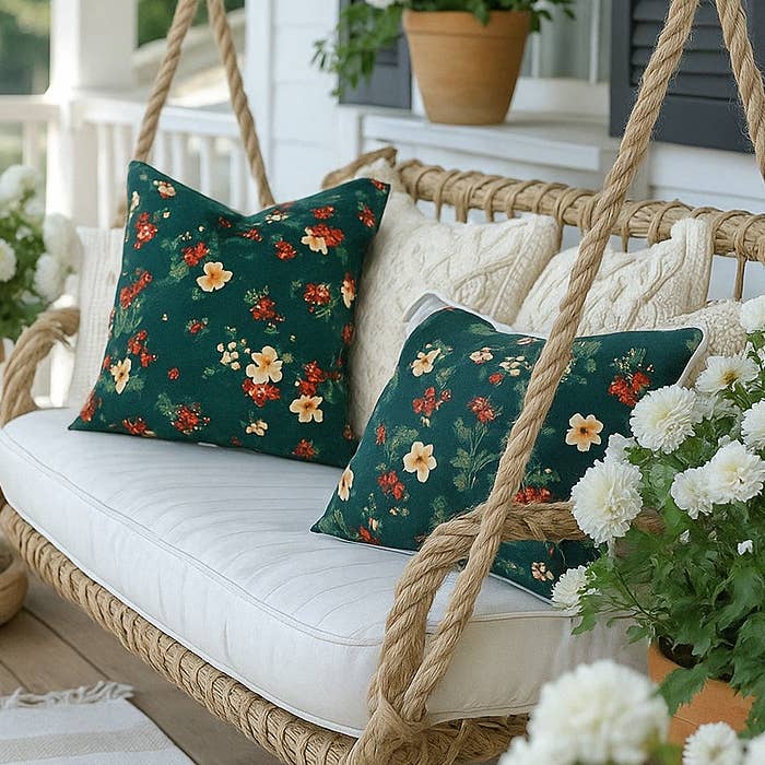 Mama and Tochter - Wholesale Chair cushion - Waterproof Outdoor Cushion Cover - Teal Floral0