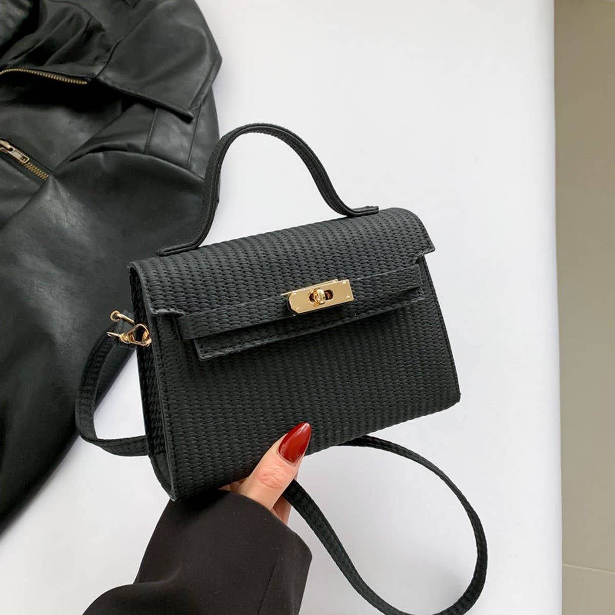 ACCITY - Wholesale Messenger Bag - Women's - NICHE FASHION RETRO MESSENGER BAG_CWAB32953