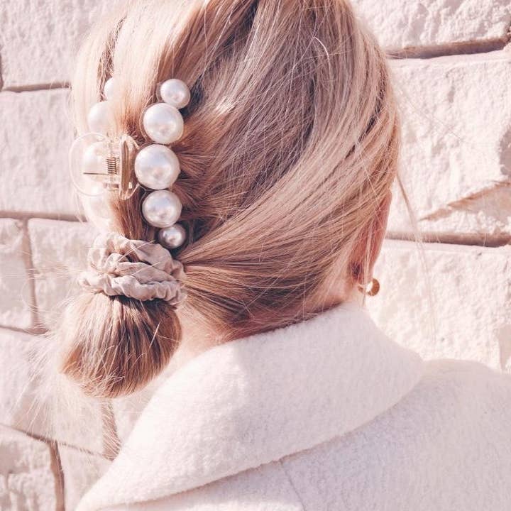 Malionne - Wholesale Hair Clip - Women's - Jolie Pearl Hair Claw2