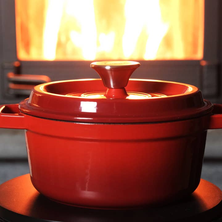 Crucible Cookware - Wholesale Cooking Pot - Enameled Cast Iron Dutch Oven Pot (7.87" / 20 cm diameter)3