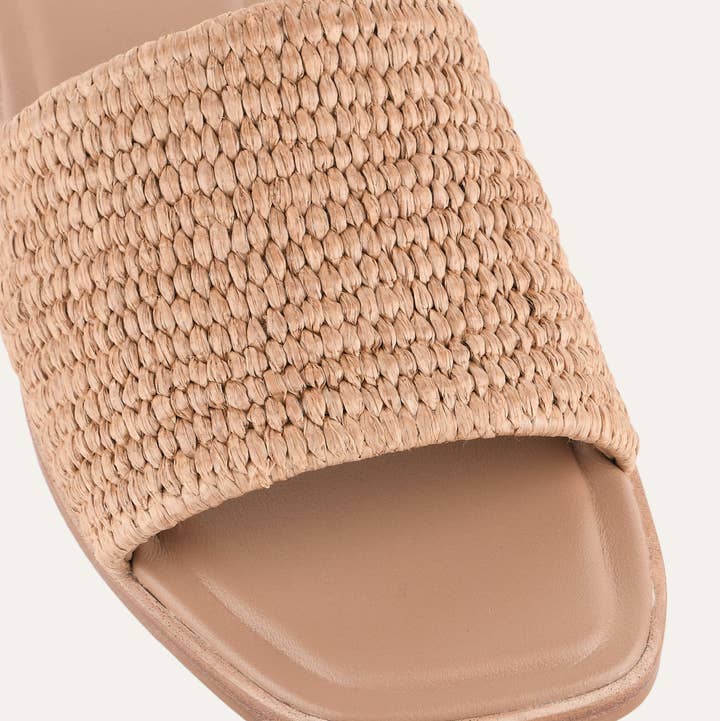 Tafoukt Raffia Slide Sandals – Handwoven Flat Summer Sandals for wholesale by Steraraffia
