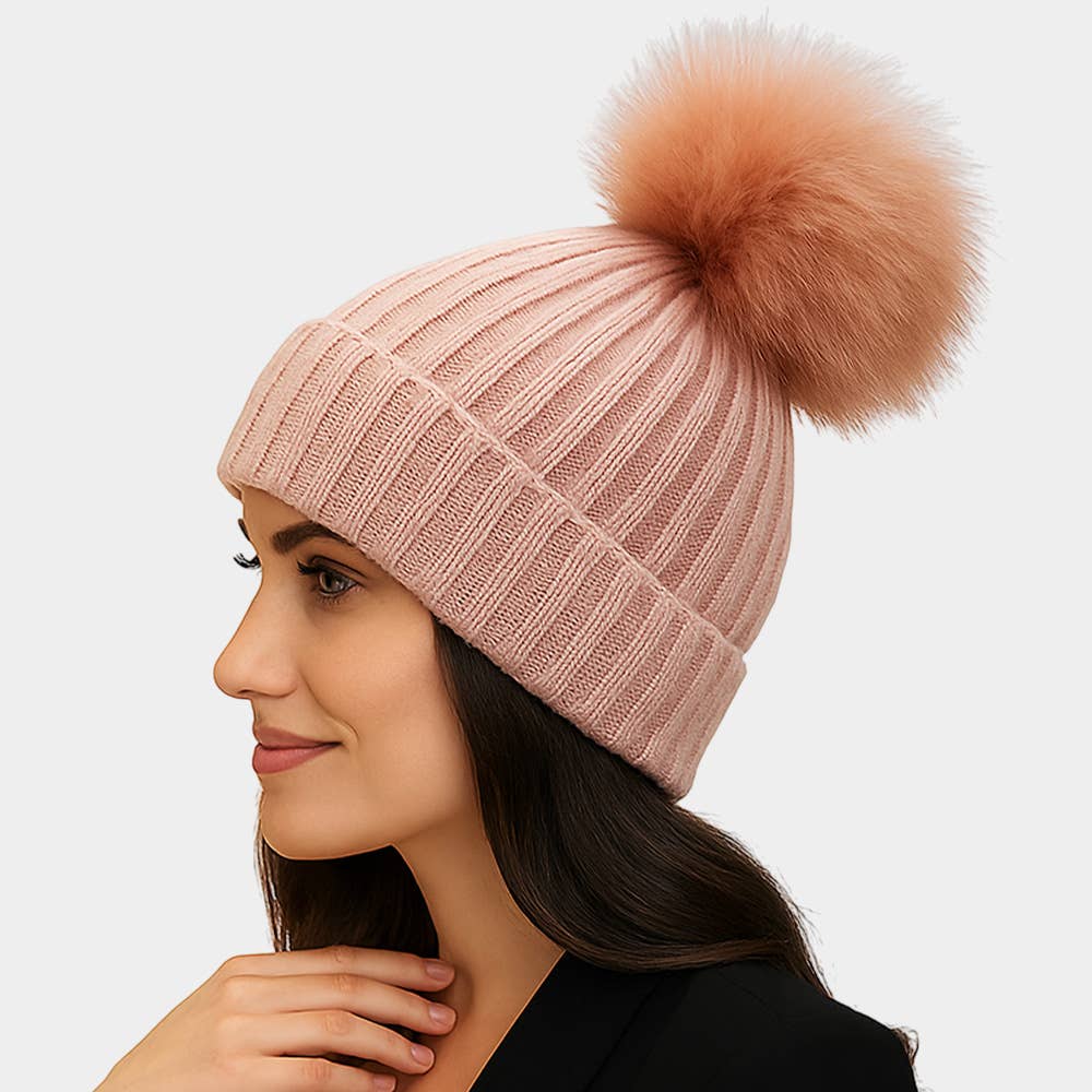 Sensibling Corp. – Großhandel Beanie – Damen – Gestrickte Mütze mit Fuchspelz-Bommel für den Winter3