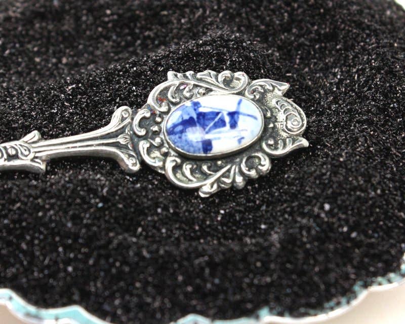 Svart Glas Glitter Svart - Tyskt Glas Glitter - Fin 90 Grit - Bulkpåsar för wholesale på Faire6