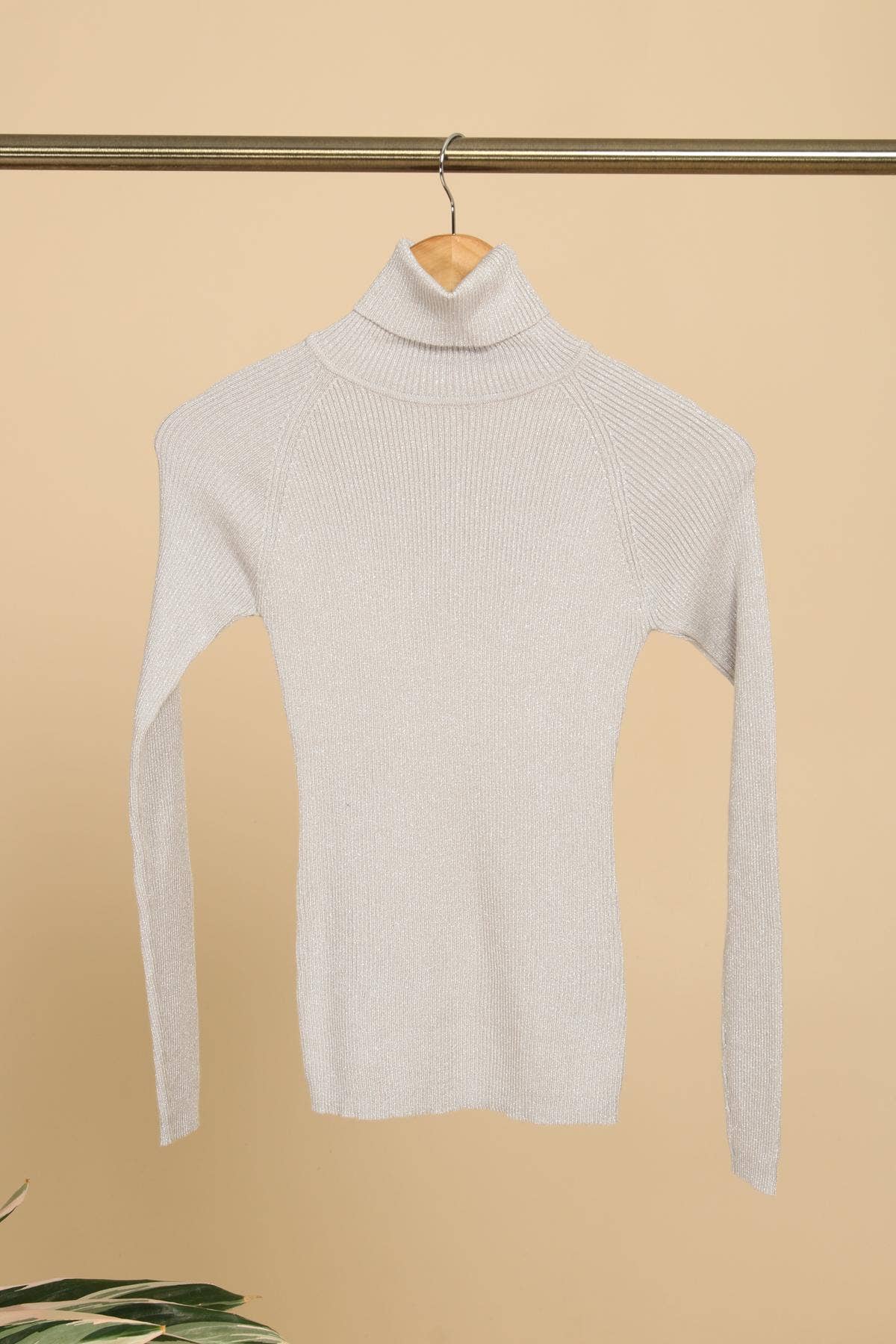 DIX-ONZE - Wholesale Knit Sweater - Women's - Fine Knit Turtleneck Sweater – Elegance & Comfort5