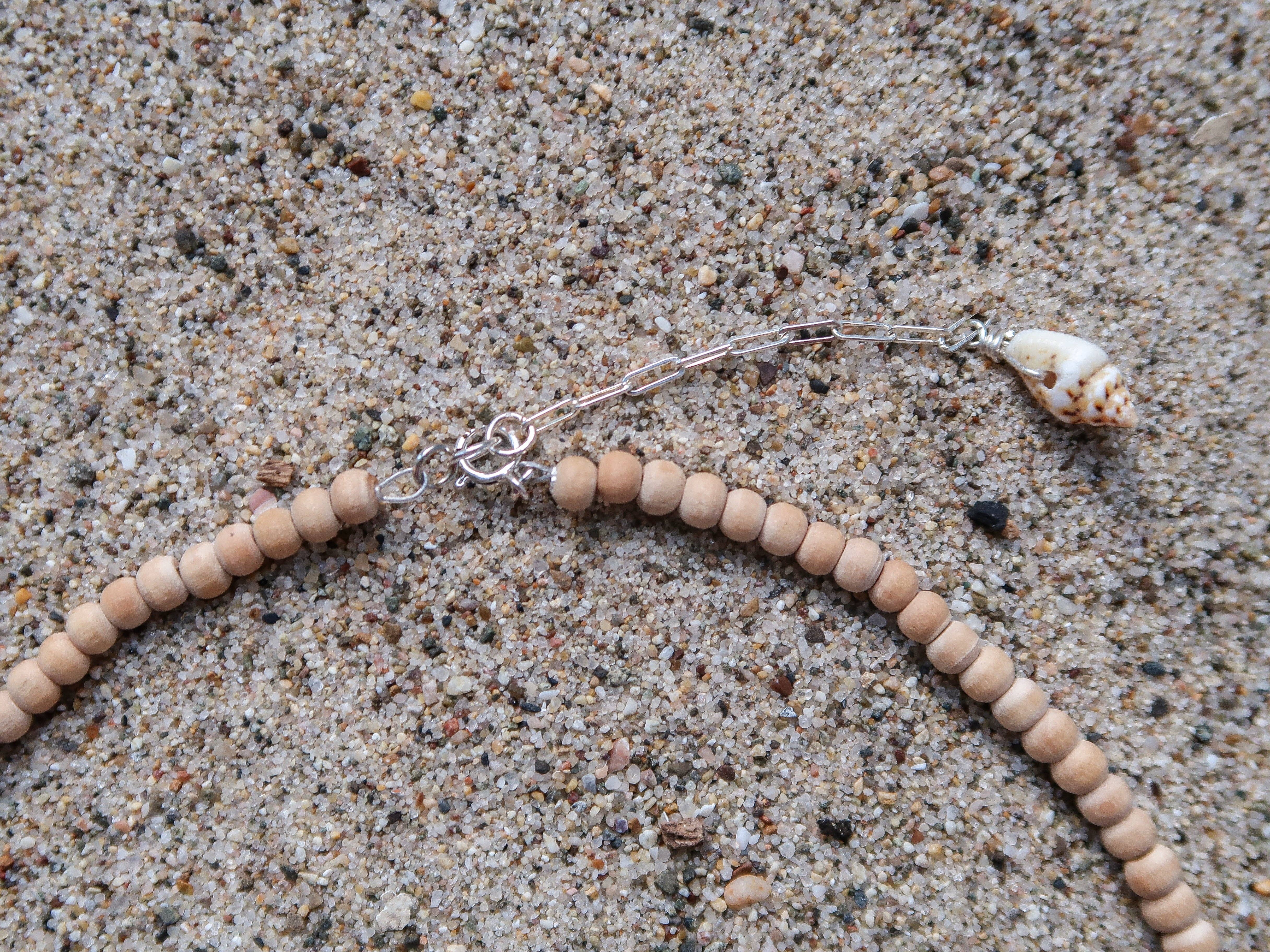 Essenshell - Wholesale Beaded/Pearl Necklace - Laguna Cowrie Necklace3