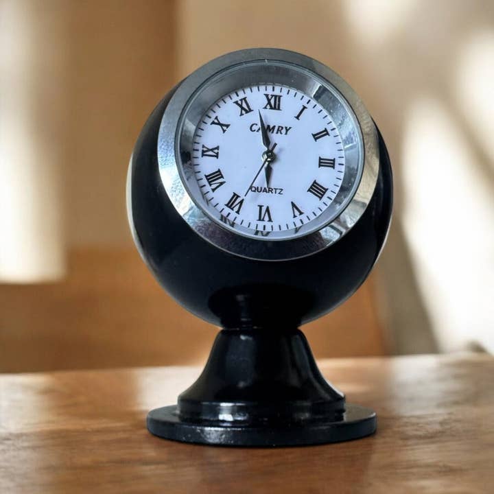 SPORTGIFTZ – wholesale Desk clock – SPORTGIFTZ Pool 8 Ball Desktop Clock3