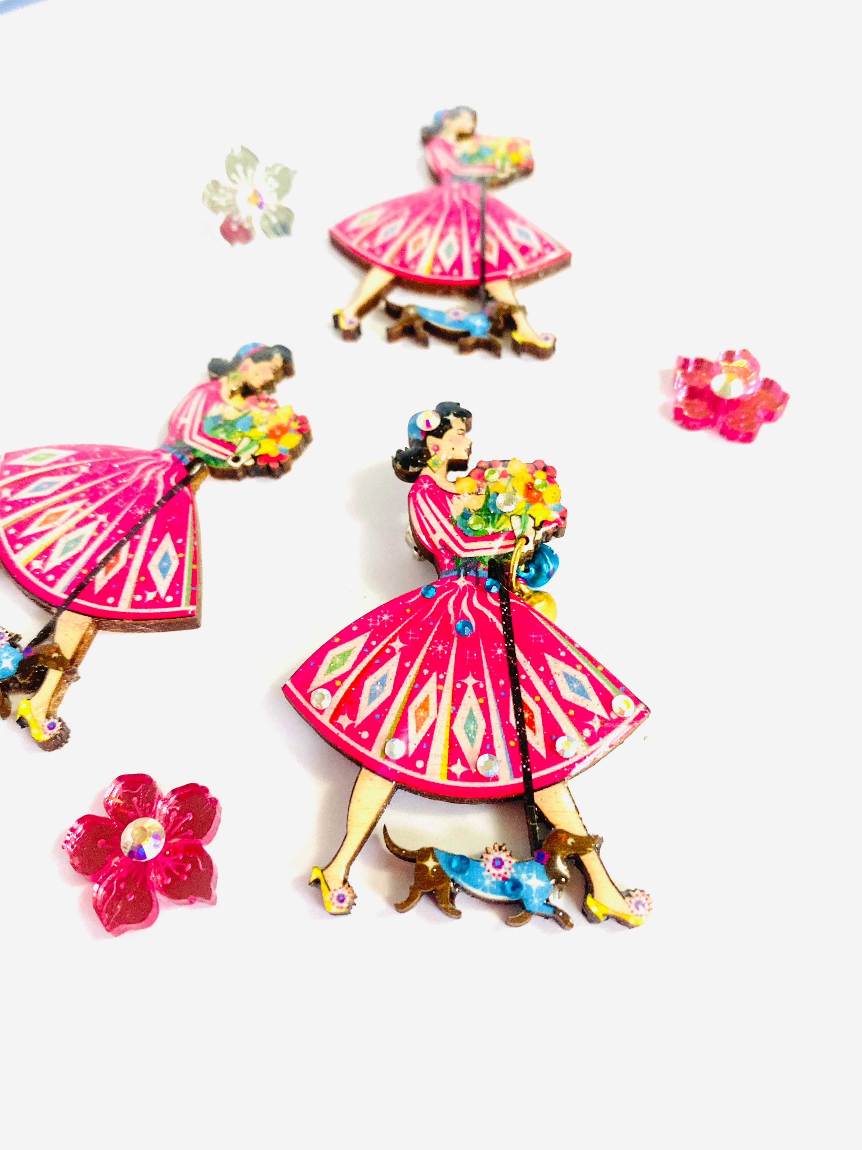 Rosie Rose Parker - Vente Broches - Broche rétro originale années 1950 avec dame d'été et chien saucisse12