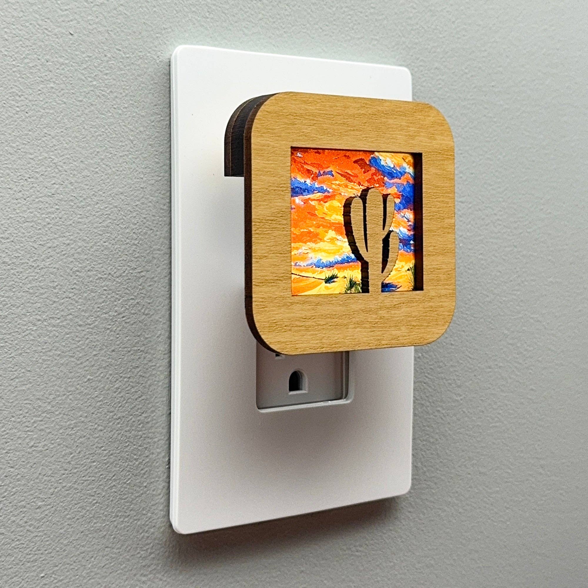 Swaplights Night Lights - Wholesale Night Light - Cactus and Desert Landscape Night Light2