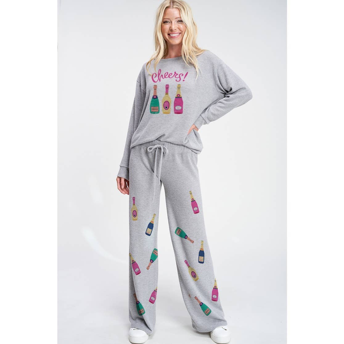 Phil Love – Großhandel Set aus Oberteil und Hose (NICHT Loungewear) – Damen – Weiches Loungewear-Set mit Champagnerflaschenprint für den Urlaub7