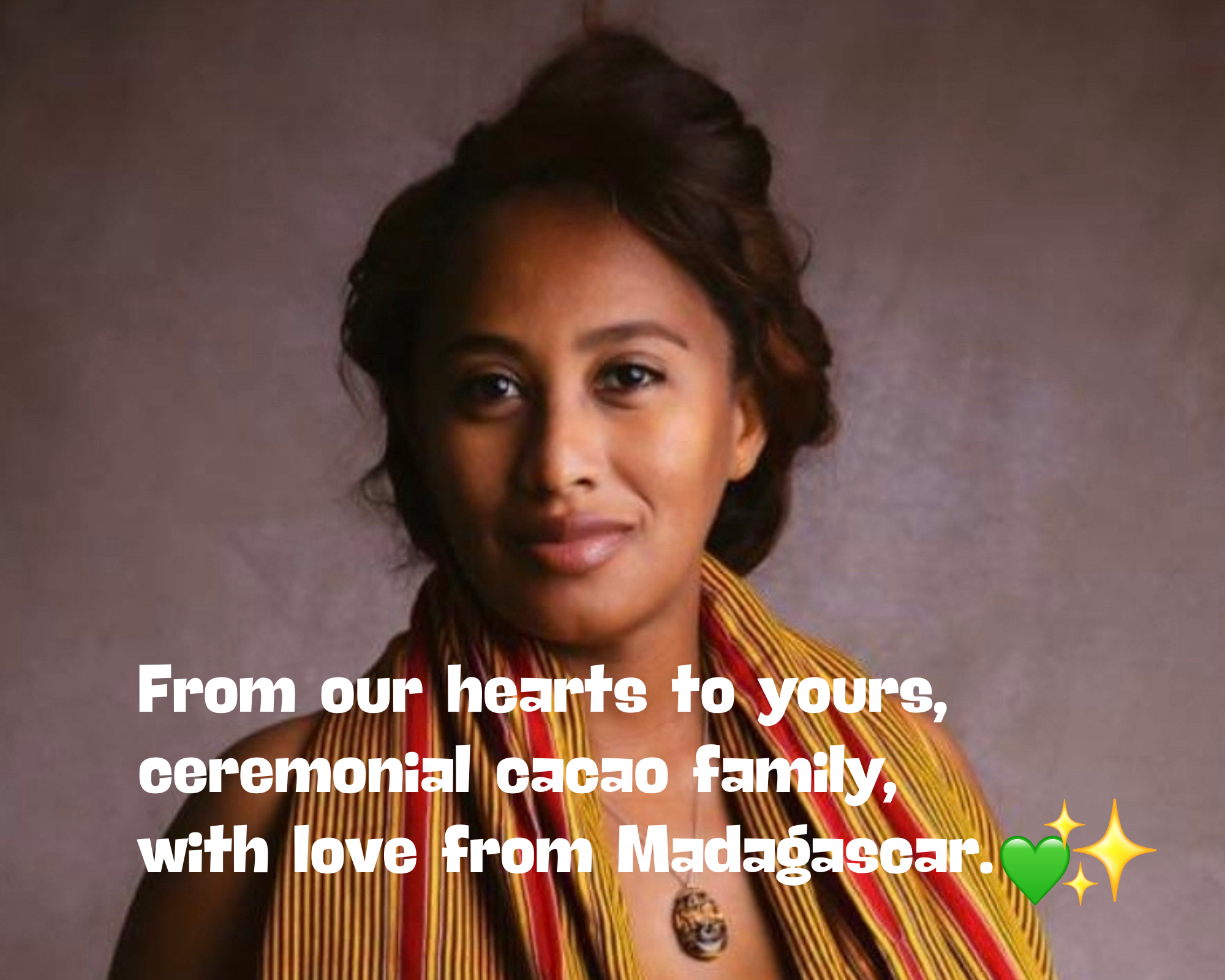 Comptoir Des Epices Madagascar - Wholesale Chocolade - (1 kg) Biologische ceremoniële Criollo cacaomassa7