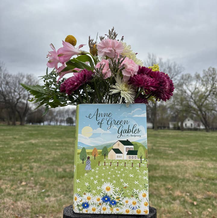 Steel Mill & Co UK - Vendita all'ingrosso Vasi - Grande vaso libro « Anne of Green Gables »0