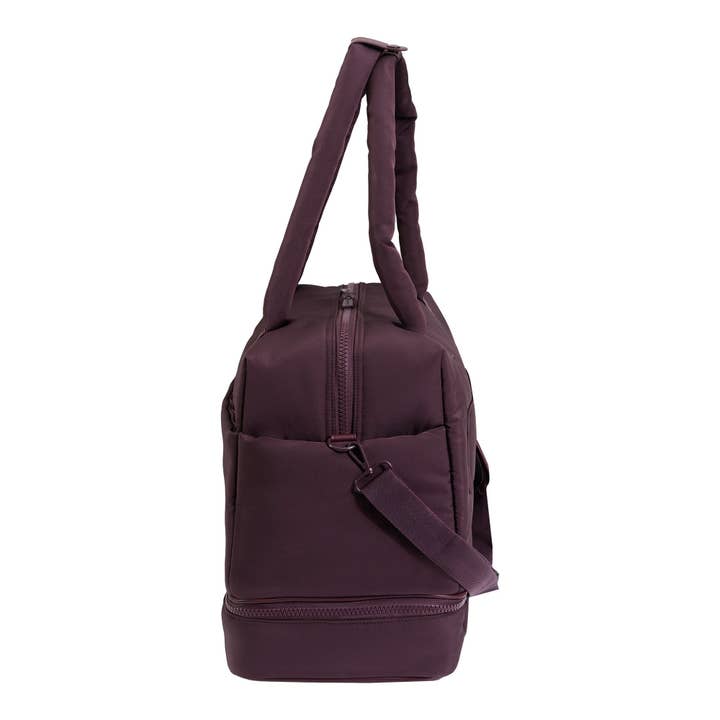 Magid - Wholesale Weekender Bag - Women's - Joan & David 18 Inch High Density Sport Nylon Drop Bottom Duffel Bag16