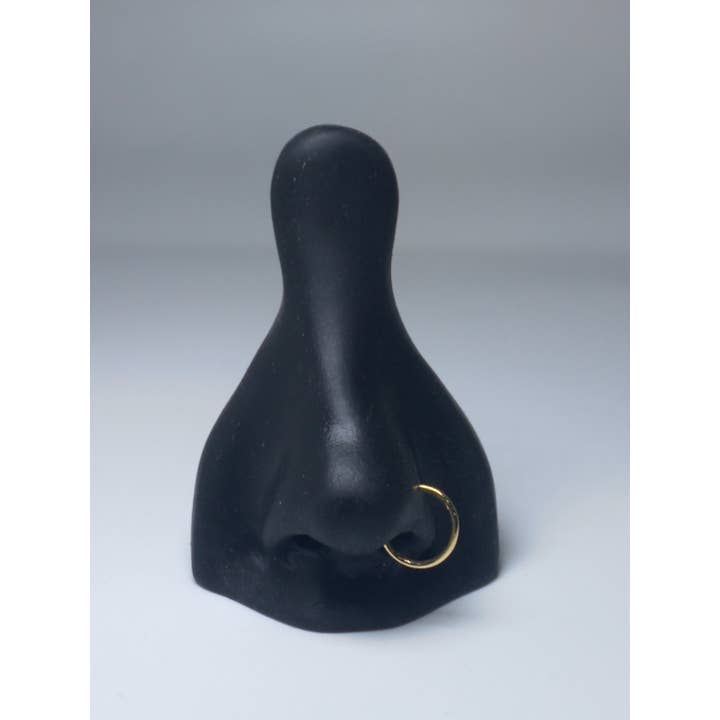 Zahav Jewelry – Engroshandel Næsering – 10kt næsering | massivt guld | Guld næsebøjle | Guld næsestik | Guldsmykker I Hverdagssmykker I Minimalistiske smykker I Næseringbøjle