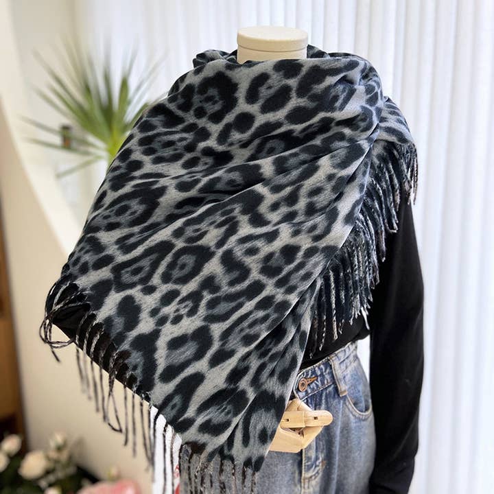 ACCITY - Wholesale Scarf - Women's - CLASSIC LEOPARD PRINT SCARF FOR AUTUMN AND WINTER_CWASC1452