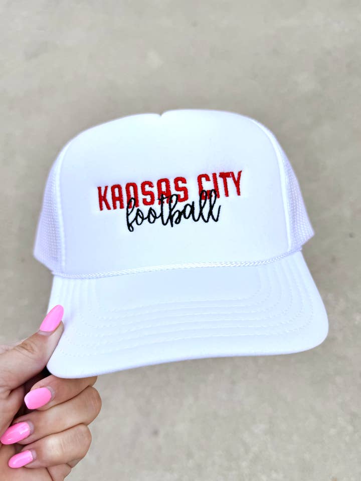 Casquette de camionneur brodée Kansas City Football pour la vente par AshleyGDesigns