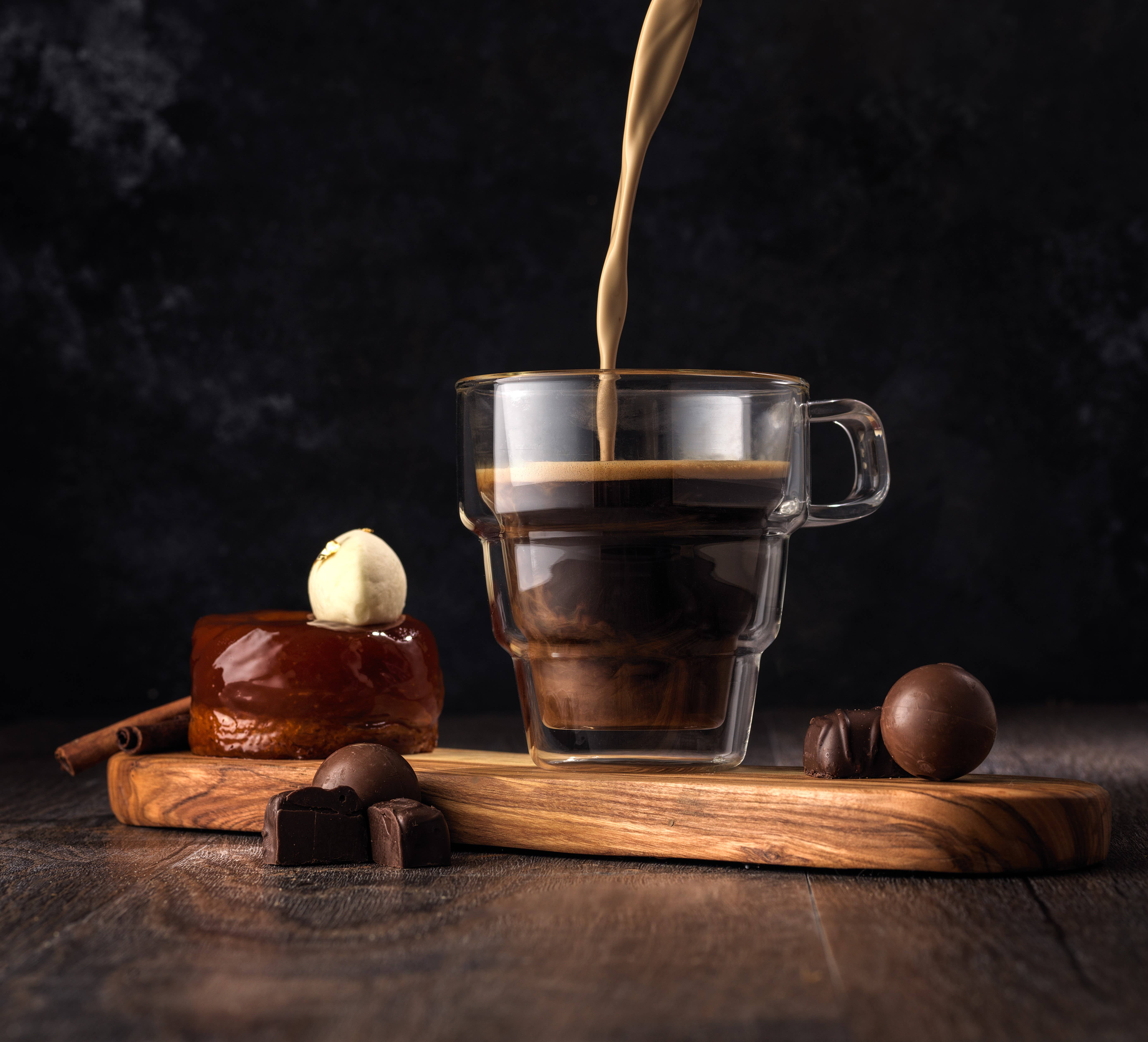 JoyJolt – Chávena de chá por atacado – Copos de café de parede dupla Pila, 10 onças, conjunto com 23