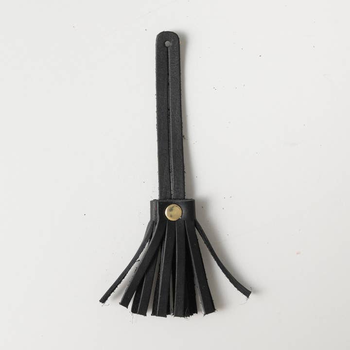 Sort Cypres Mini Kvast for engroshandel hos KMM & Co.