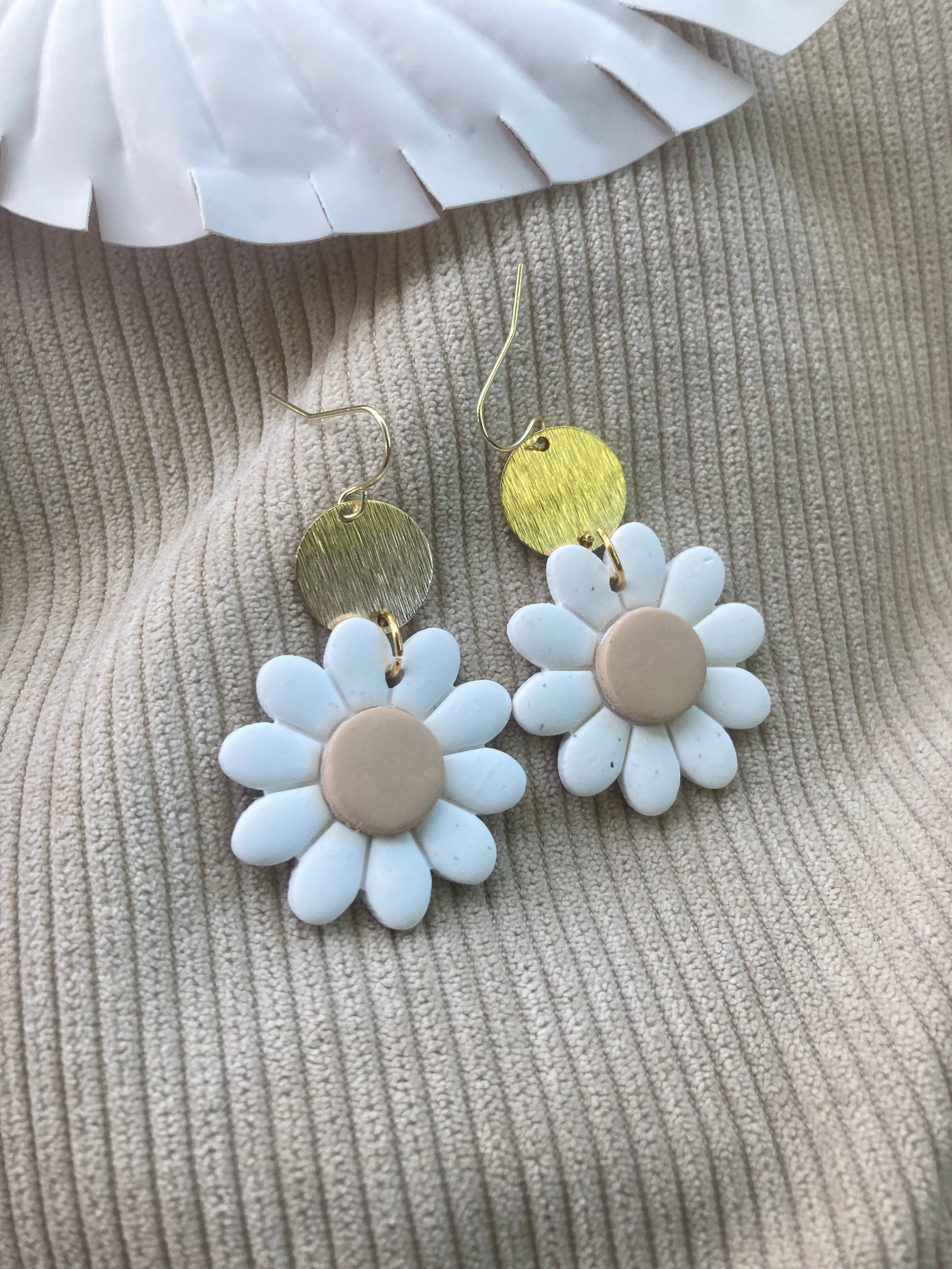 Terra Made - Wholesale Dangle Earrings - Clay daisy dangle earring2