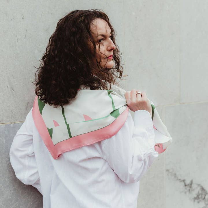 Nova impressão fresca | Lenço de seda rosa e menta bonito por atacado de Kate Whyley