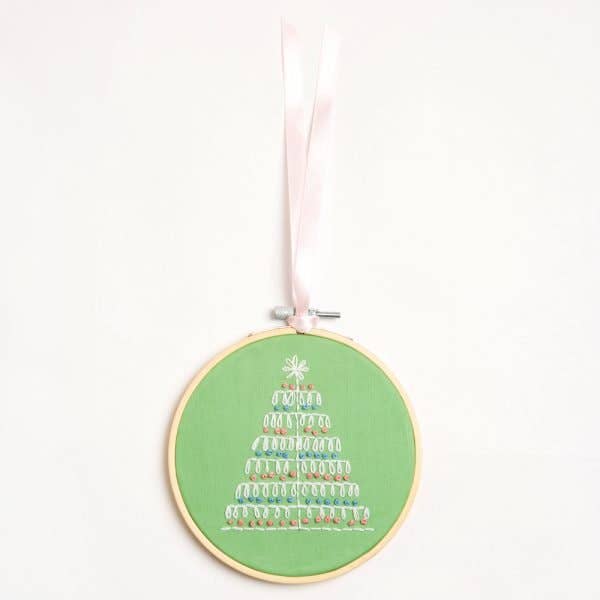 Wool Couture Company - Wholesale Embroidery/Cross Stitch Supplies - Christmas Tree Embroidery Kit3