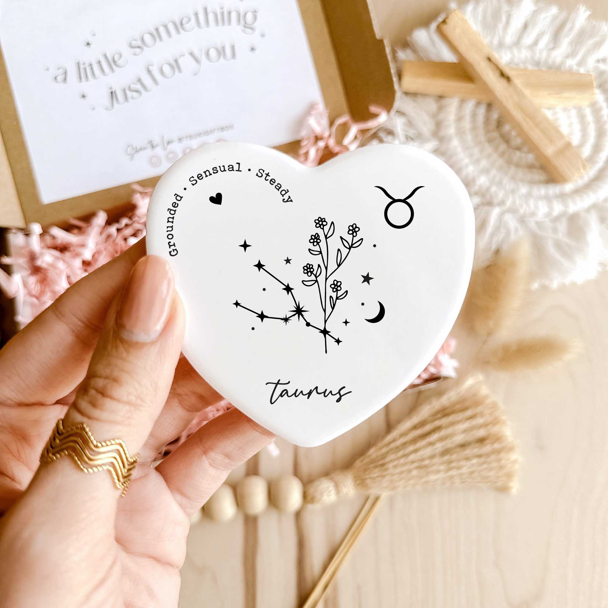 Tsuki Box - Wholesale Magnet - Zodiac Fridge Magnet – TAURUS - Ceramic Heart 8CM0
