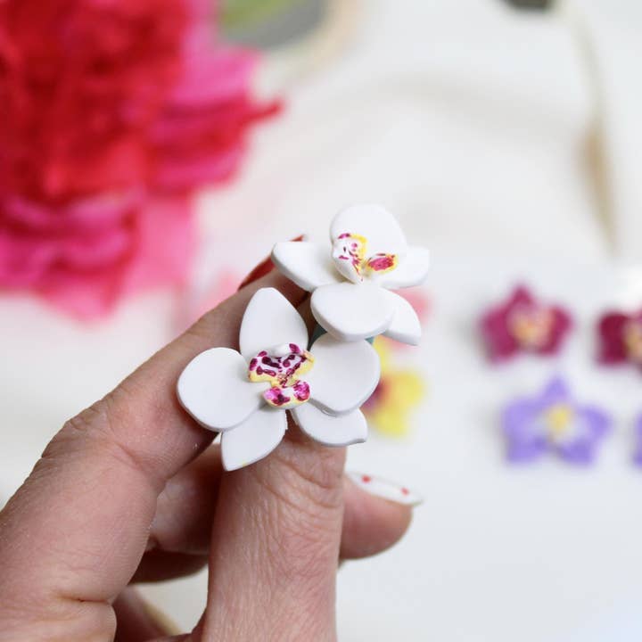 Studio Niani – wholesale Stud/post earrings – Orchid Earrings, Stud Earrings, Botanical Bridal Jewelry4