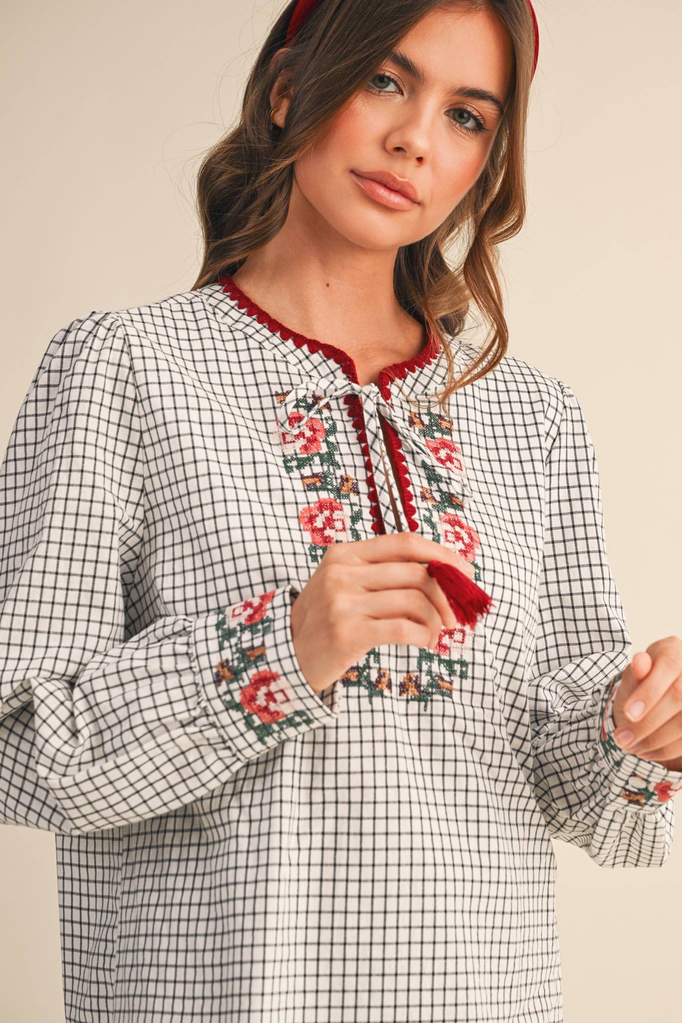 &MERCI - Wholesale Blouse - Women's - FLORAL CROSS STITCH EMBROIDERED CHECKERED TOP MTP414714