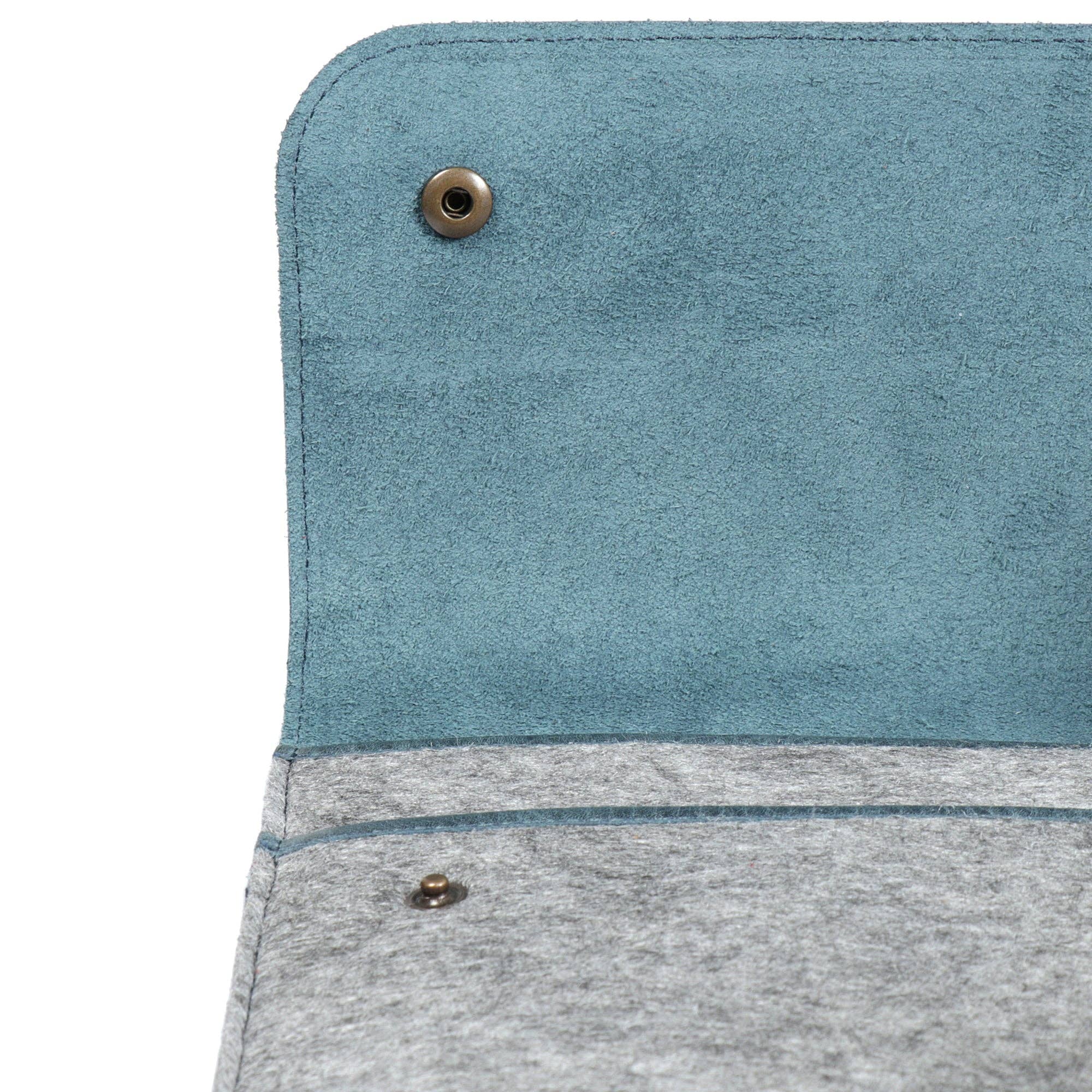 Londo – wholesale Laptop/tablet case – Unisex – MegaGear Fine Leather and Fleece Sleeve Bag for MacBook Pro, MacBook Air and iPad Case30