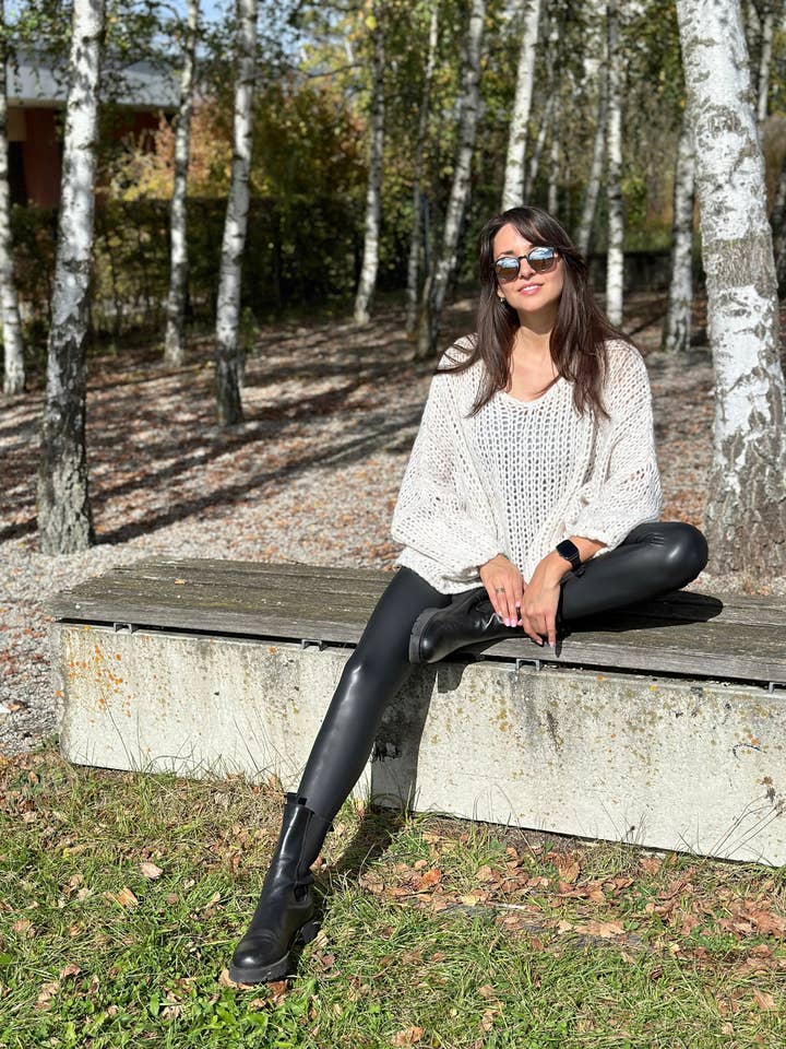 Roxie push-up leggings i læderlook for engroshandel hos V. Milano GmbH