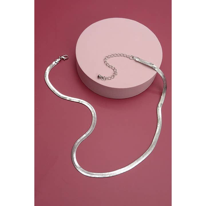 JOSSLYN by wall to wall - Wholesale Link & Chain Necklace - CLASSIC 16INCH HERRINGBONE CHAIN NECKLACE | 31N21180