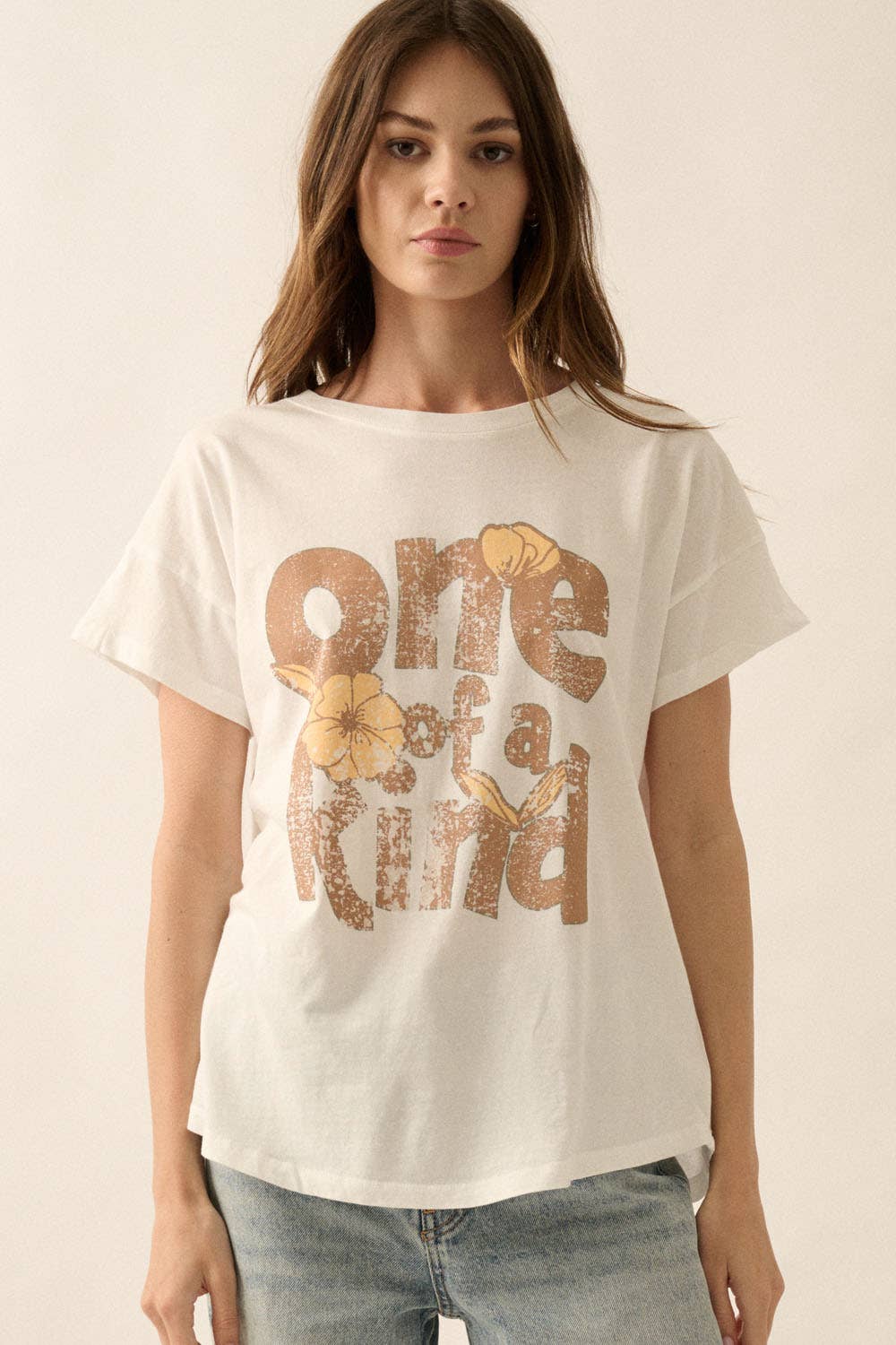 Elfenben En av ett slag Vintage-Print Graphic Tee för wholesale på Faire4