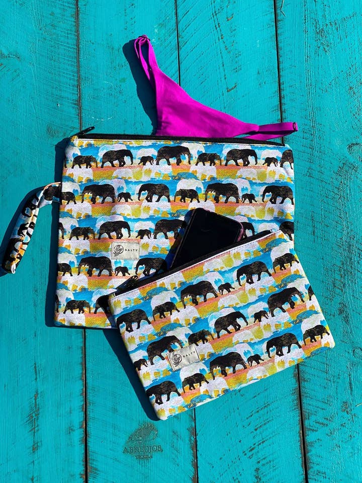 Fourre-tout avec fermeture éclair éléphant pour la vente par Salty Mermaid