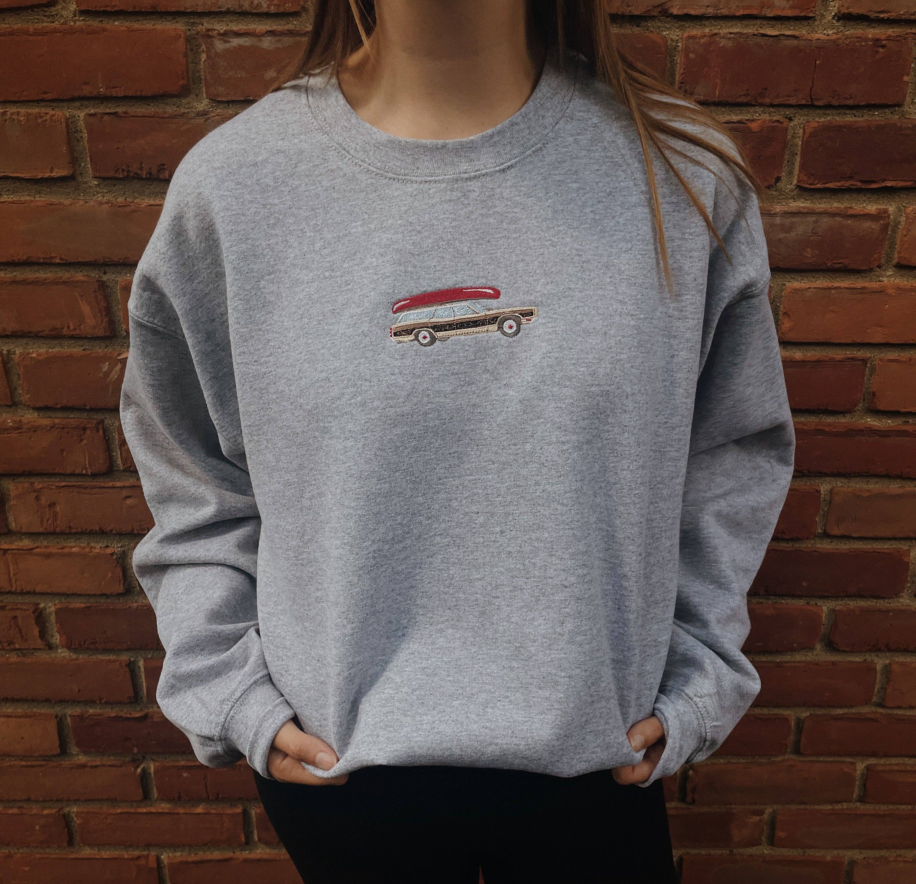 Molly Louise Shop – Sweatshirt - Mulher por atacado – Sweatshirt Carro Vintage Bordada1