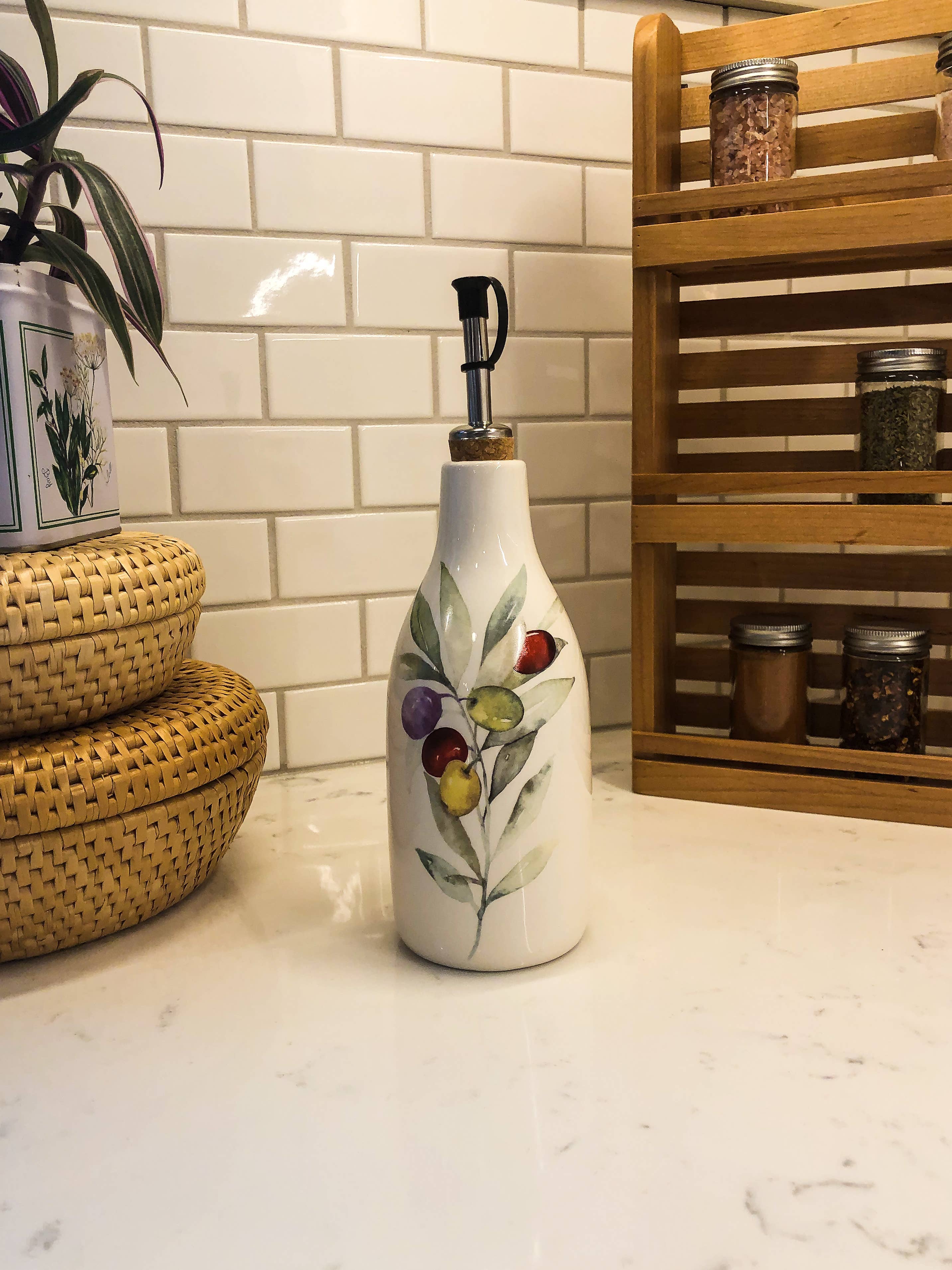 Out of the Woods of Oregon - Wholesale Oil/Vinegar Dispenser - Oil & Vinegar Cruet - Olive Wreath1