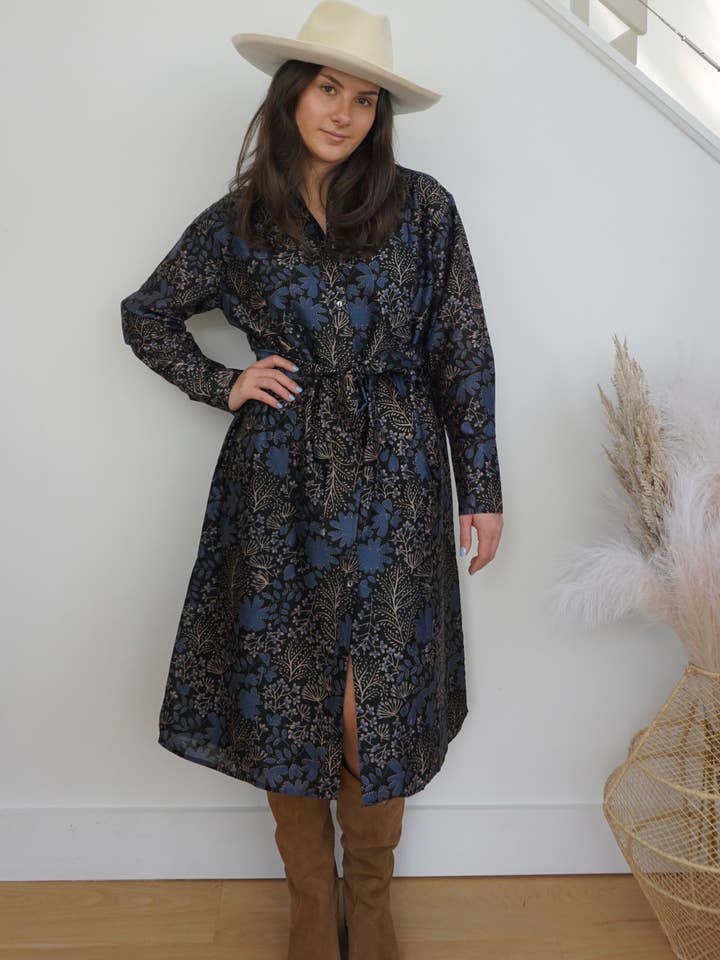 Abito Midi Zoey - Fiore Blu per la vendita all'ingrosso da parte di NIBI MTK