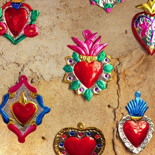 Tienda Esquipulas distribution - Wholesale Dimensionele/3D-muurkunst - Metalen voto hart met reliëf 14 cm0