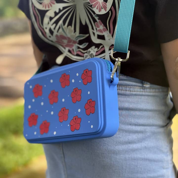 Left Right Design - Wholesale Crossbody Bag - Kids - MyCharm Purse -silicone, customizable, vibrant and versatile3