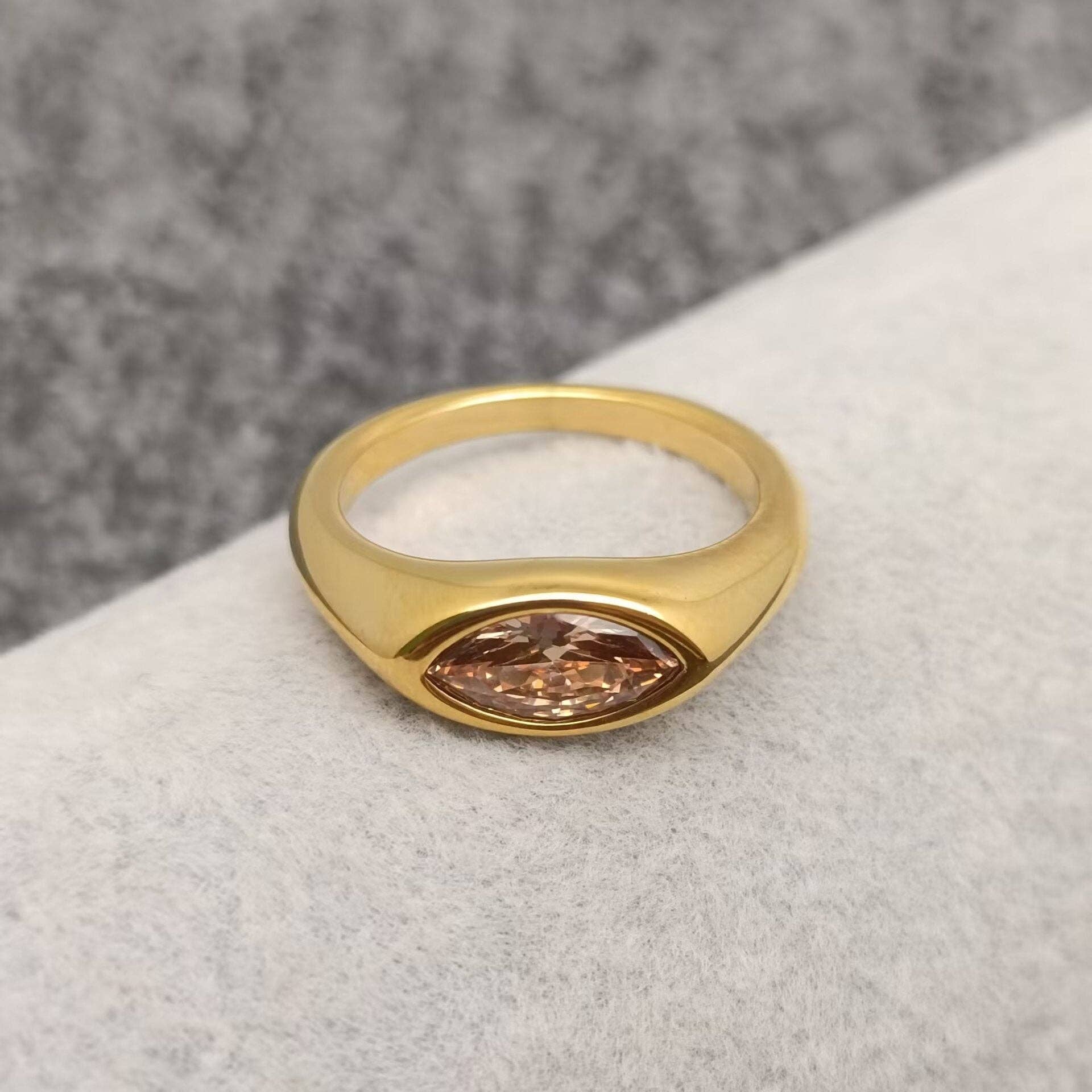 Mio Queena – wholesale Single stone/solitaire ring – FGS - Horse Eye Zircon 18K Gold Plated Stainless Steel Ring7