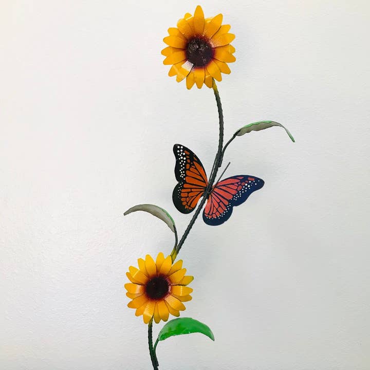Rustic Farm - Wholesale Outdoor Ornament/Decor - 32-164 -Sunflower with Butterfly, Metal Yard Decor