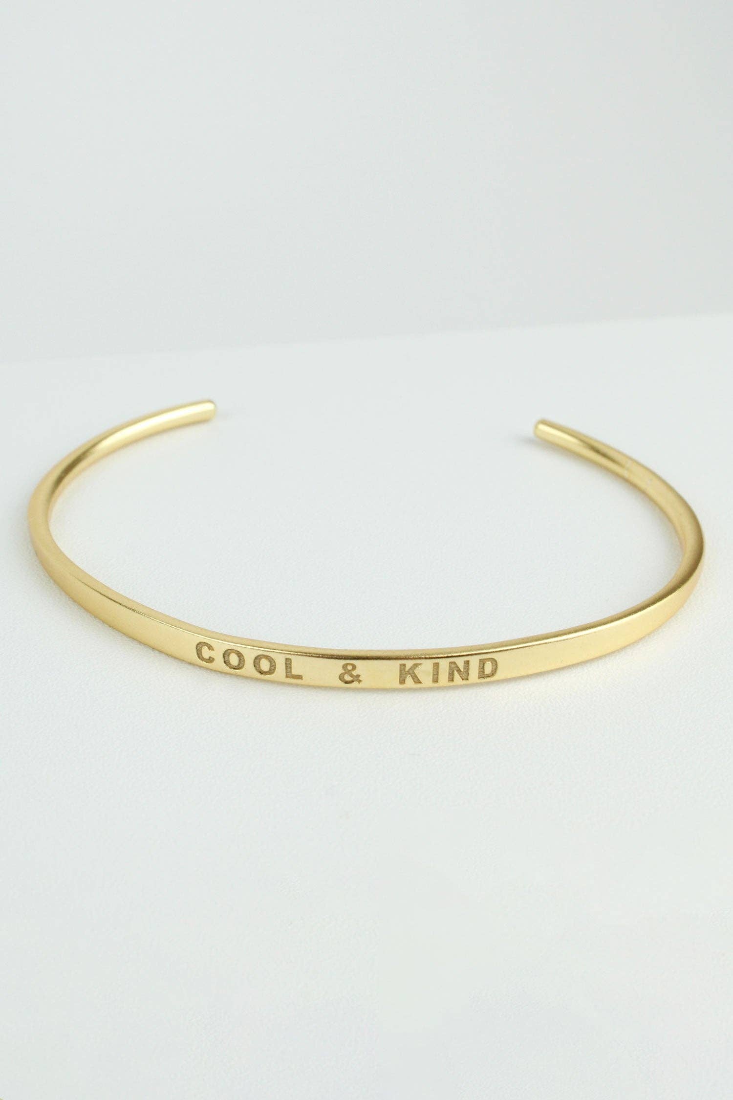 My Doris - Wholesale Cuff Bracelet - GOLD 'COOL & KIND' STAMP QUOTE BANGLE0