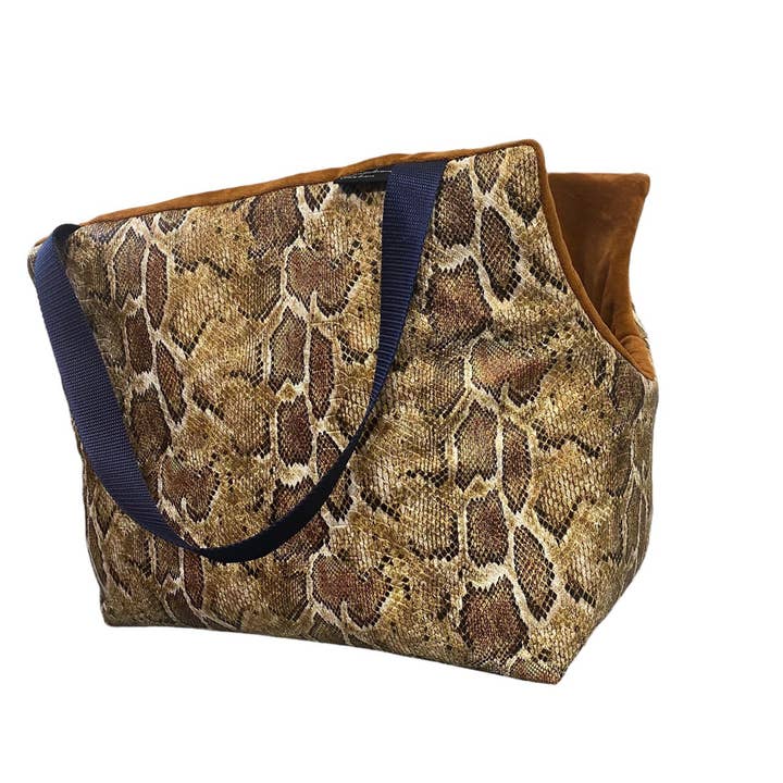 Stravaganza Faux Leather Dog Carrier for wholesale by Dobbelaere Fashion